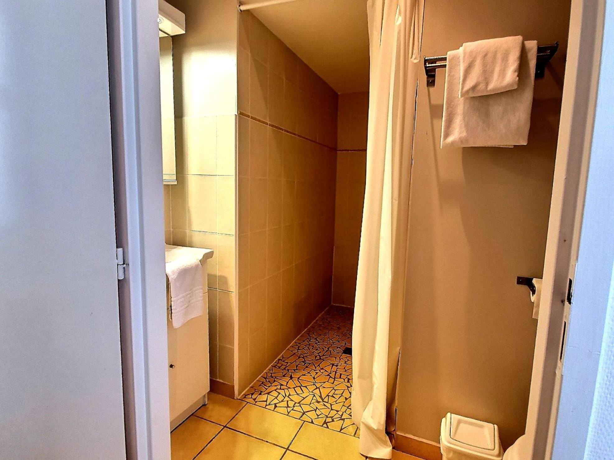 Atlantis Hotel มีมีซ็อง ภายนอก รูปภาพ